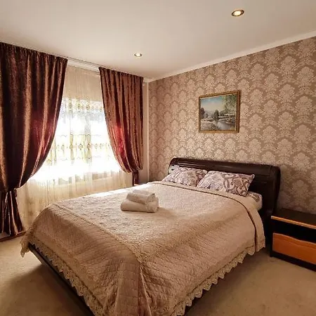 Imperija 85 Pensión Riga